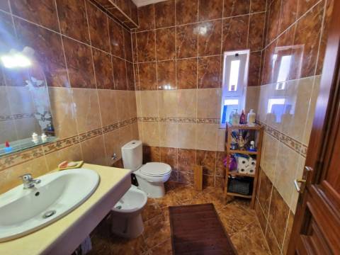 Moradia Espectacular com 5 quartos e piscina!