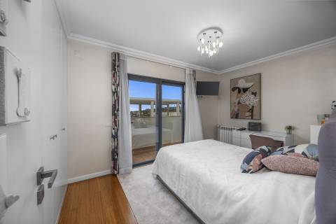 Villa Elegante em Localização Única