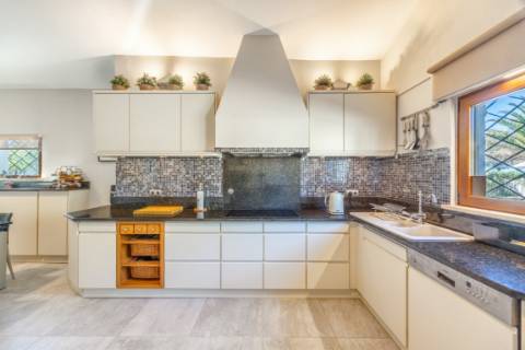 Linda Moradia 3 quartos e piscina