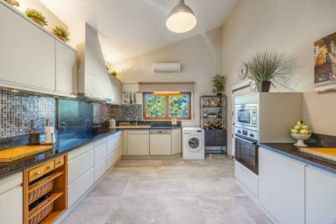 Linda Moradia 3 quartos e piscina