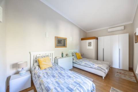 Linda Moradia 3 quartos e piscina