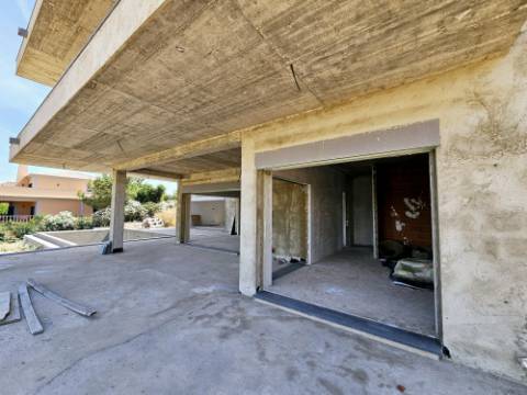 Magnifica propriedade contemporânea em construção