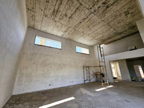 Magnifica propriedade contemporânea em construção