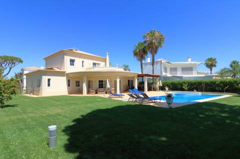 Excelente moradia com vista Golf