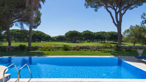 Excelente moradia com vista Golf