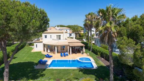 Excelente moradia com vista Golf