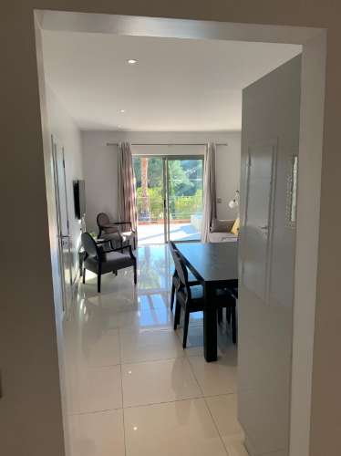 Apartamento de Luxo T2 com Terraço de 42m² no Pine Hills Resort, Vilamoura