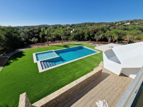 T3 de qualidade com garagem em box e piscina