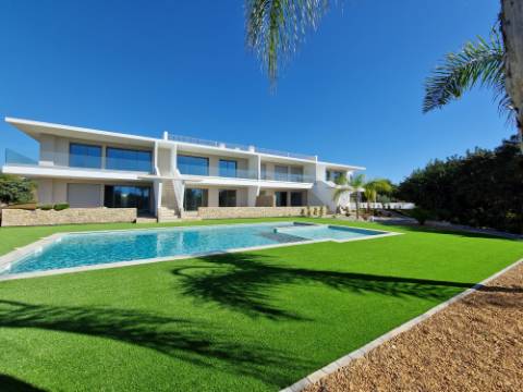 T3 de qualidade com garagem em box e piscina