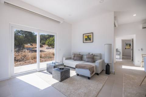 Quinta renovada por uma arquiteta conceituada perto de Estoi