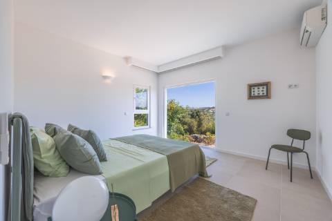 Quinta renovada por uma arquiteta conceituada perto de Estoi