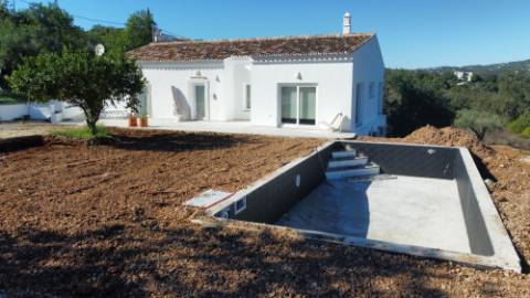 Quinta renovada por uma arquiteta conceituada perto de Estoi