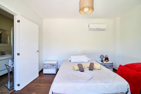 Moradia 6 quartos com piscina perto Moncarapacho.