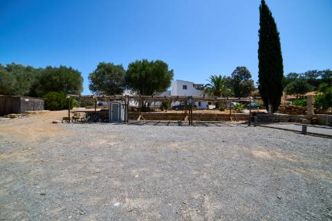 Moradia 6 quartos com piscina perto Moncarapacho.