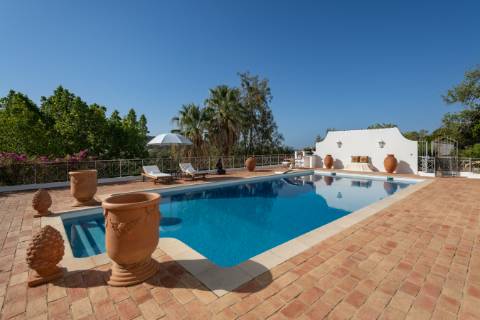 Casa de campo de quatro quartos com piscina, garagem e vista para o mar em São Brás de Alportel, Algarve, Portugal