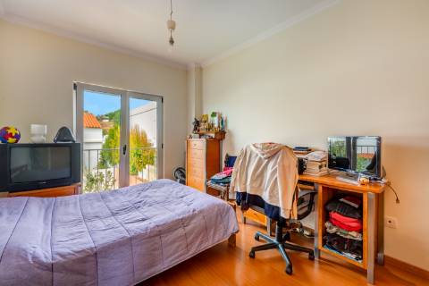 Elegante Moradia T3 à Venda em Boliqueime