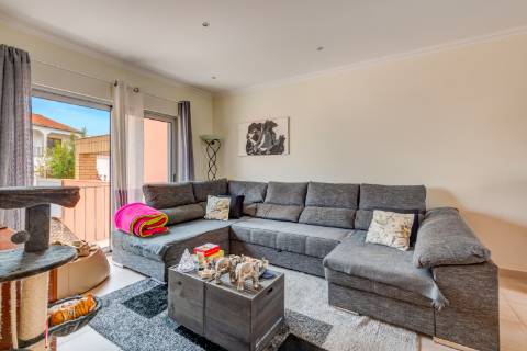 Elegante Moradia T3 à Venda em Boliqueime