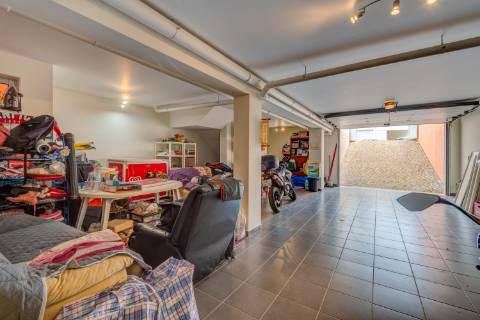 Elegante Moradia T3 à Venda em Boliqueime