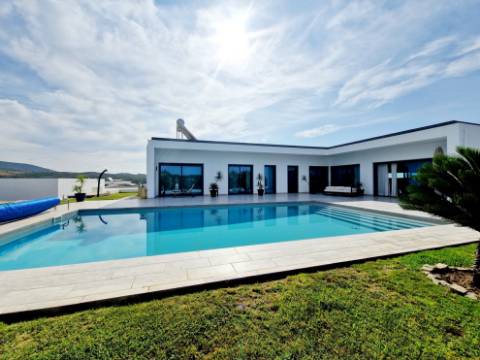 VENDIDA PELA ' TA MAISON DE RÊVE'