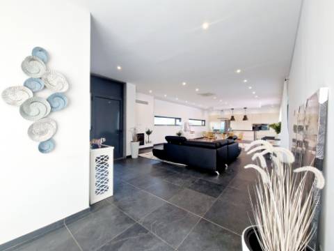 VENDIDA PELA ' TA MAISON DE RÊVE'