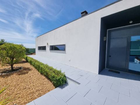 VENDIDA PELA ' TA MAISON DE RÊVE'