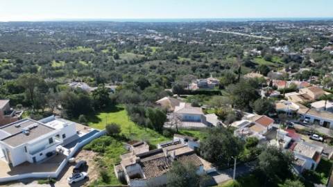 Excelente Terreno com Vista Mar no Triângulo Dourado
