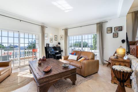 VENDIDA PELA ' TA MAISON DE RÊVE'