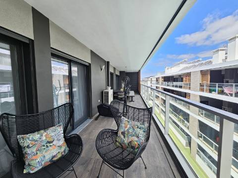 **Duplex 3 quartos de Luxo em Faro - Oportunidade Única! **