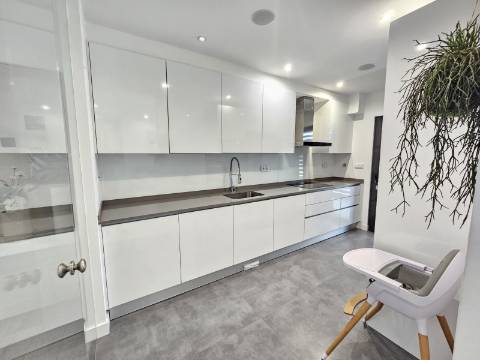 **Duplex 3 quartos de Luxo em Faro - Oportunidade Única! **