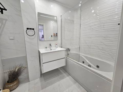 **Duplex 3 quartos de Luxo em Faro - Oportunidade Única! **