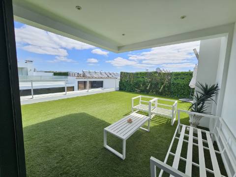 **Duplex 3 quartos de Luxo em Faro - Oportunidade Única! **