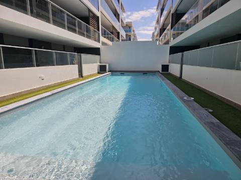 **Duplex 3 quartos de Luxo em Faro - Oportunidade Única! **