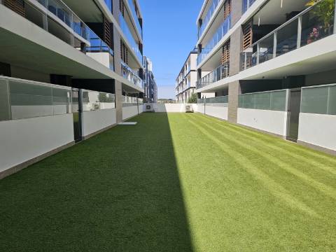 **Duplex 3 quartos de Luxo em Faro - Oportunidade Única! **