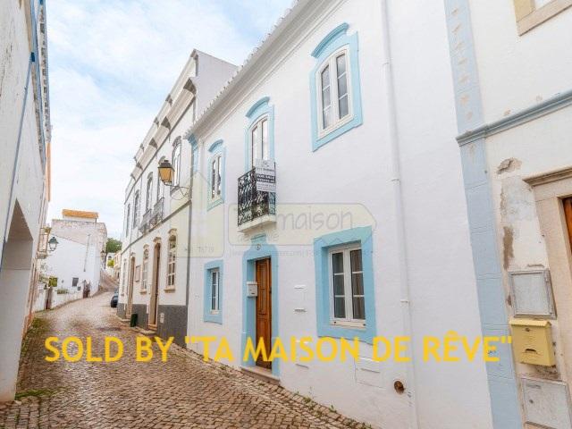 VENDIDA PELA 'TA MAISON DE RÊVE'