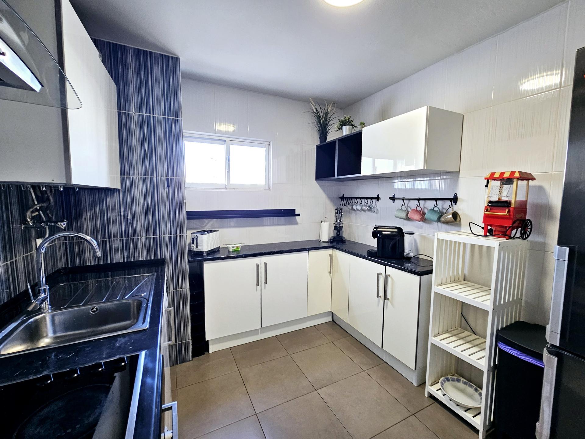 Apartamento T2 no coração de Quarteira
Com terraço exclusivo de mais de 300m² e vista parcial para o mar!
