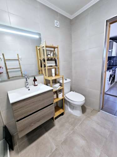 Apartamento T2 no coração de Quarteira
Com terraço exclusivo de mais de 300m² e vista parcial para o mar!
