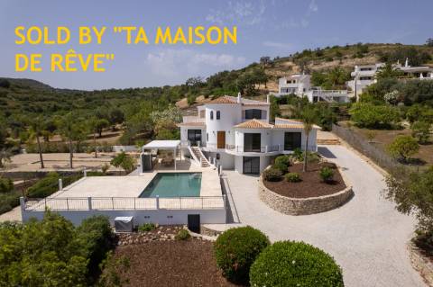 VENDIDA PELA ' TA MAISON DE RÊVE'