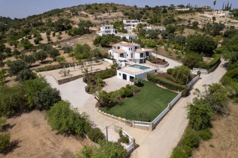 VENDIDA PELA ' TA MAISON DE RÊVE'