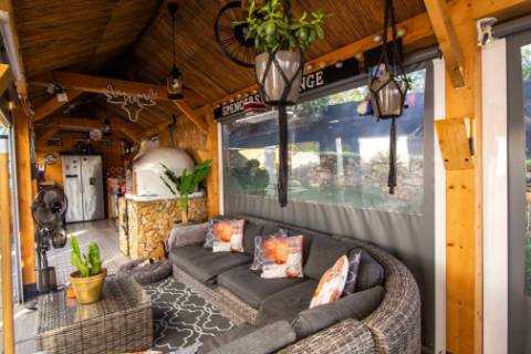 Moradia moderna com detalhes Exclusivos e Piscina Privada próxima da cidade