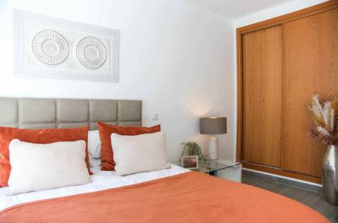 Moradia moderna com detalhes Exclusivos e Piscina Privada próxima da cidade