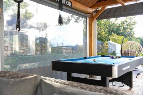 Moradia moderna com detalhes Exclusivos e Piscina Privada próxima da cidade