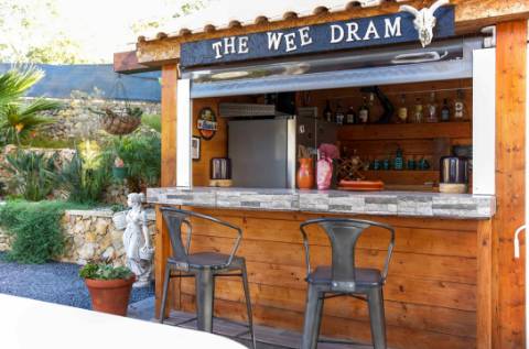 Moradia moderna com detalhes Exclusivos e Piscina Privada próxima da cidade