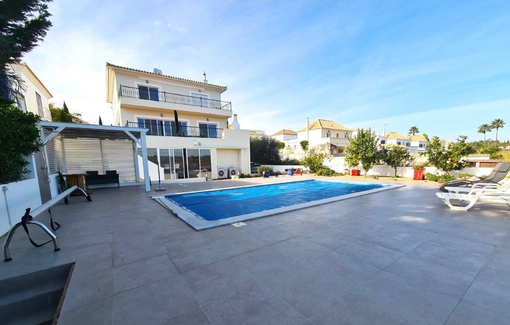 VENDIDA PELA 'TA MAISON DE RÊVE'