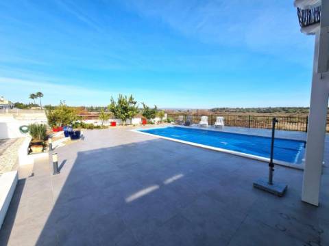 VENDIDA PELA 'TA MAISON DE RÊVE'