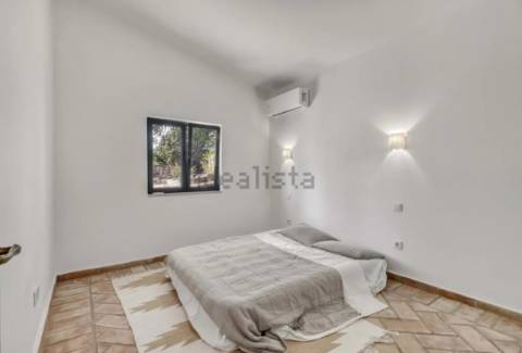 Moradia 3 quartos e piscina em santa Barbara de Nexe