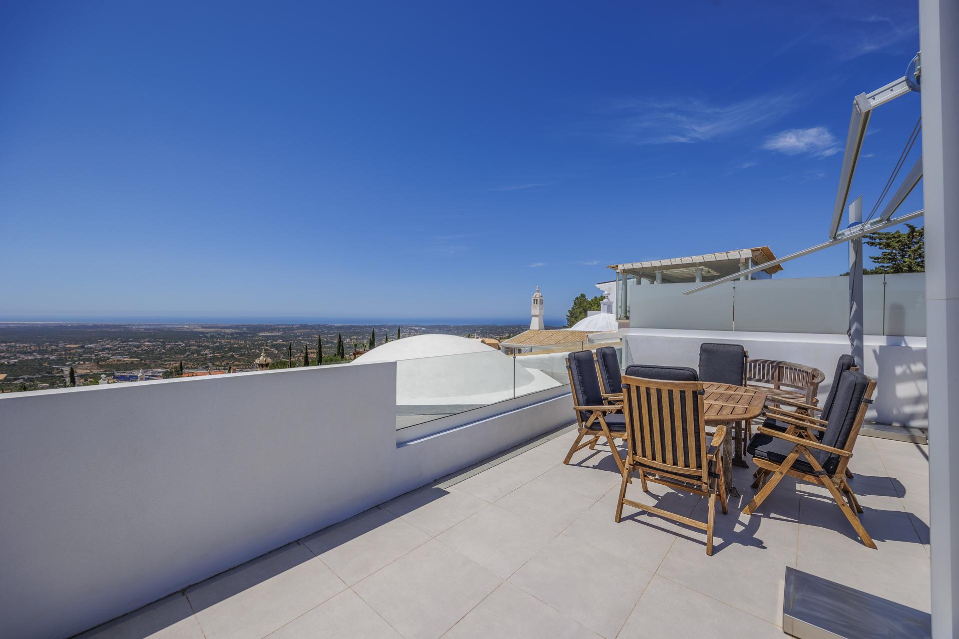 Casa Moderna de 2 quartos + escritório com vista mar