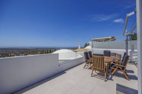 Casa Moderna de 2 quartos + escritório com vista mar