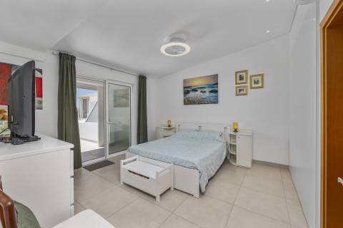 Casa Moderna de 2 quartos + escritório com vista mar