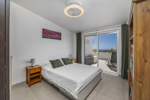 Casa Moderna de 2 quartos + escritório com vista mar