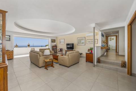 Casa Moderna de 2 quartos + escritório com vista mar